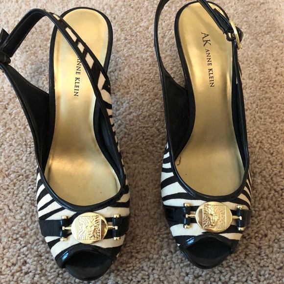 Anne Klein Shoes - AK Zebra Print Sandal 👡